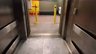 Otis hydraulic tracks 11/13 elevator at Grand Central Terminal (Manhattan, NY)