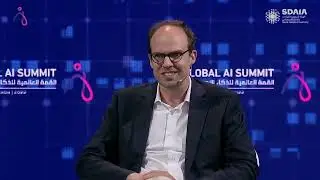 Dialogue | Carl Benedikt Frey - Global AI Summit 2022