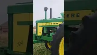 John Deere 720 Diesel! #johndeere #tractor #vintage #farm #fyp #diesel #shorts  @JohnDeere