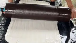 วิธีผสมน้ำยางและรีดแผ่นยางพารา (How to mixing latex and rolling rubber sheets)
