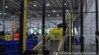 Entramos en el centro logístico de Amazon: Así se prepara para la navidad
