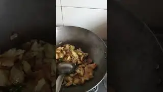 Aalu ki sabji uttrakhandi style mein (aalu kachhua)#viral #food #income 