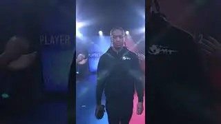 Infexious's death stares camera and completely ignores everyone 😆  👊💪🏾👁