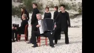 Canto Ostinato Simeon ten Holt gespeeld door Accordeon ensemble D'Acht