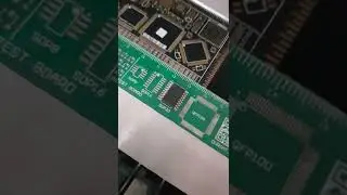 SMD SMT dizgi makinesi. Yerli imalat 4 kafalı