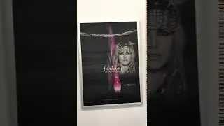 Large Lenticular flip poster