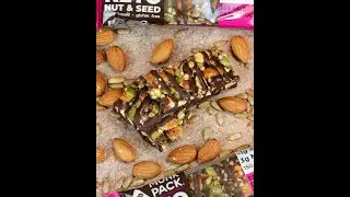 Dark Chocolate Sea Salt Nut & Seed Bar // #snackideas #snackrecipes #granolabars #onthego