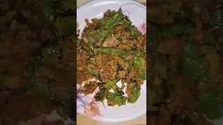 jhatpat se banne wali besan wali mirchi #Khushi's kitchen. please like #food #mirchi ke recipe