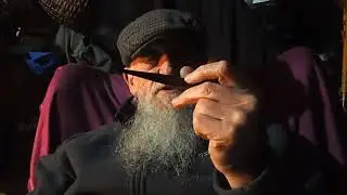 G. H.  Dark Flake in the Lyndale
