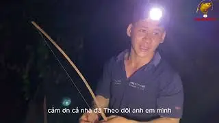 NIGHT FISHING WITH BANK POLES – Rod Bent Like It’s Gonna SNAP 🐟 | Crazy Catch at Midnight Stream
