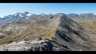 Pointes Nord (2903m) et Sud (2955m) des Lor&egrave;s  en travers&eacute;e . Massif de la Vanoise .