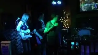 Bar Xlr Epsom, last band night