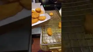 Наггетсы из Макдоналдс сделаны из розовой слизи... #шорты