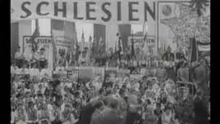 Bundeskanzler Adenauer (1953) spricht zu den Schlesiern