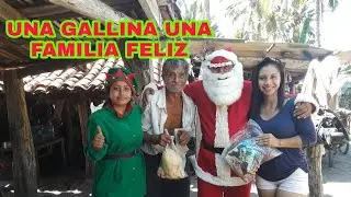 regalando gallinas santa claus y bessy ramos