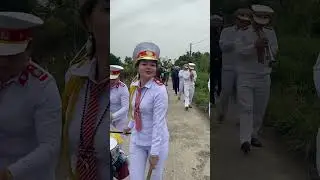 Để &yacute; Em đ&aacute;nh trống
