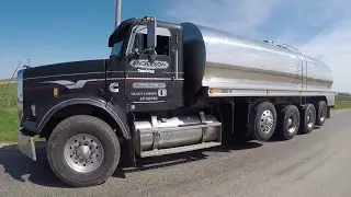 Freightliner FLD120SD MILK TRUCK walk around