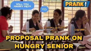 ഞാൻ പഠിക്കുന്ന COLLAGEലെ SENIOR ചേച്ചിയെ PROPOSE ചെയ്തപ്പോൾ | SHOCKING REACTION😱