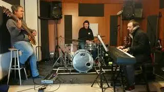 Robson Barros  and Comin'Sounds trio (Blars composition :Thibaud Dufoy)