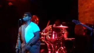 Black Julius sound-check 11-20-10.MOV