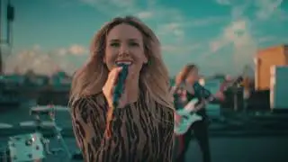 &lsquo;ATM&rsquo; Laura Evans (Official video)  