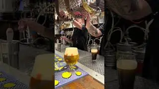 Bruselas en Delirium. As&iacute; se sirve una verdadera cerveza belga