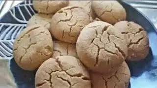 Biscuit oo loos laga sameyi oo icun dhadhan kiis leh