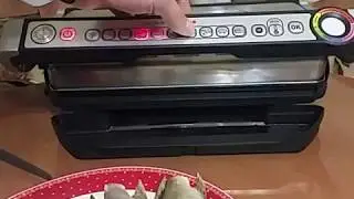 Tefal OptiGrill XL. Специально для специалистов Tefal. Выдает ошибку.