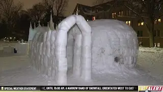 Notre Dame students build ice chapel, host community mass