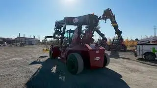Taylor Reachstacker On-Site Assembly