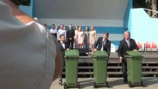 Hiiumaa Gümnaasiumi segakoor feat Jürgen Ligi, Ivo Eesmaa ja Valeri Gramakovski   Kas keegi paneb