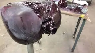Pengamplasan warna, pelapisan bening, dan pelapisan ulang.