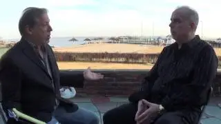 Stage Hypnosis explained with hypnotist Bob Pargament interviewing stage hypnotist John Cerbone