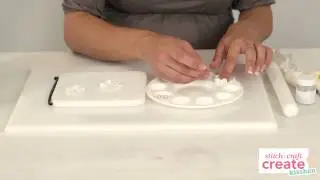 Как сделать оборчатый цветок из мастики | Cake Craft Made Easy