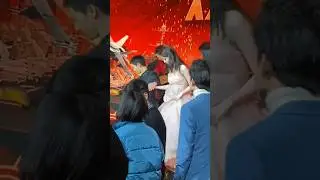 Yang Yang holds hands with Xu Ruohan，so sweet 😍😍#foryou #shorts #cdrama #fyp #wangyibo
