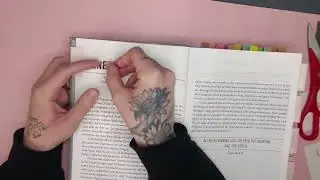 How to add header stickers in your Bible 