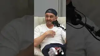 Gary Vee Exposes How To Get Rich When NFT Market Crashes 📈
