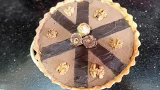 تارت الشوكولاطة بالموز 🍌و الكراميل ذوق خيالي💯 و البنة خطيرة و رهيبة ياخويا ياخويا 😍🤣