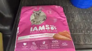 IAMS PROACTIVE HEALTH Adult Sensitive Digestion & Skin: A Must-Watch Review for Happy, Healthy Pets!