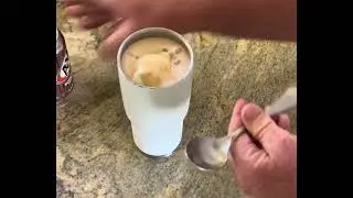 A&W Root Beer Float&mdash;Proper Construction