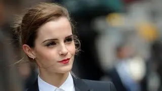 What way did actress Emma Watson choose to graduate from Oxford?