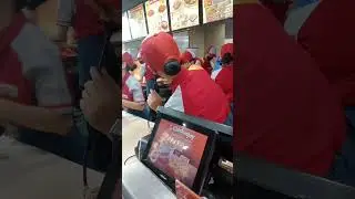 Jollibee Call mo nga sino mas Advance