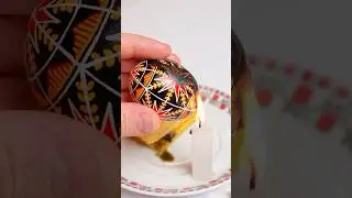 The amazing art of pessanka, or egg decoration 🥚🪺🤯With @vilsonpessanka