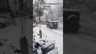 Stay safe at your homes।। please do not rush।। #amazinguttarakhand #snowfall #travel #shorts #viral.