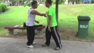Tai chi secret movements - Practising Hua (neutralize) Loh CK and Alex