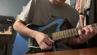 crunchy shoegaze riff with glide strumming