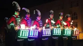 Барабанщики на ходулях!DrumArt LED-FIRE-STILTS-MARCHING DRUMS SHOW!!! TOP SECRET COVER