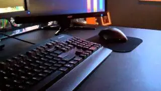 Early 2014 Desk Tour