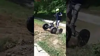 Climb test off road 4 WD 6000w electric scooter
