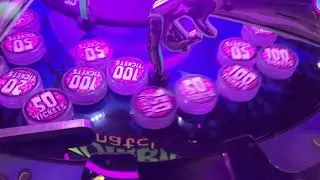 Dave & Busters Arcade - Zombie Snatcher Jackpot - Lots of Tickets